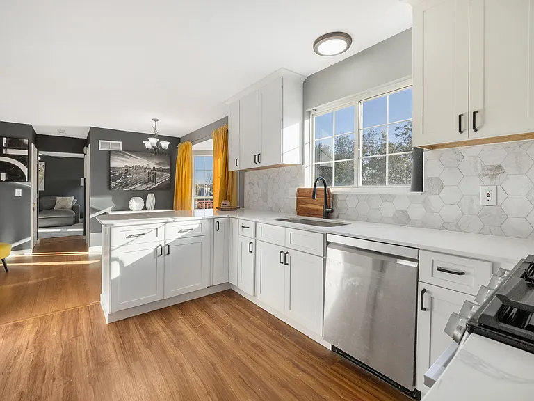 2147 Riding Spur Dr — Photo 8