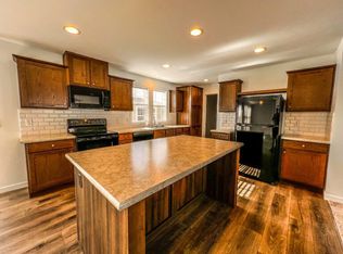 1070 E Park St #P1070, Gardner, KS 66030