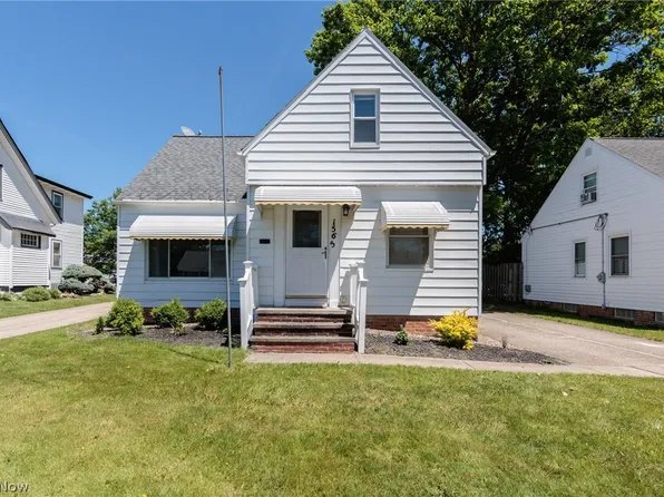 1565 Temple Ave, Mayfield Heights, OH 44124