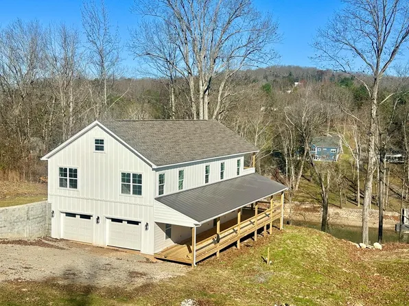 253 River Front Dr, Sparta, TN 38583