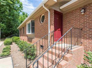 100 New Cooper Sq #2, Chapel Hill, NC 27517