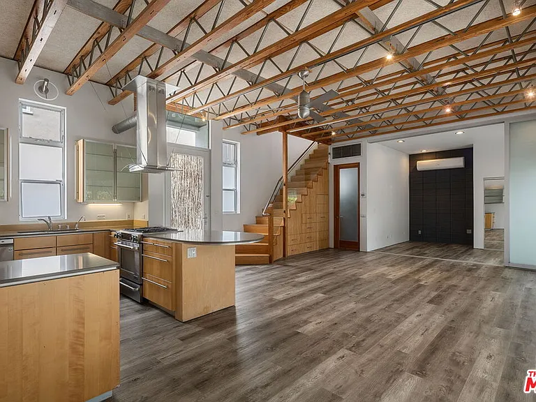 621 San Juan Ave #A — Photo 7