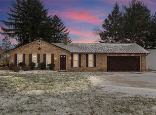 15472 Howe Rd, Strongsville, OH 44136