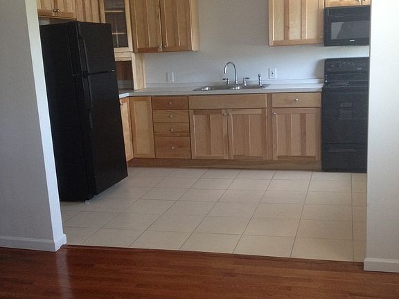 4th image of 6521 Middleport Rd Unit 1