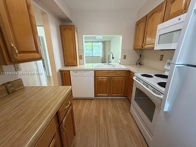 4025 N Federal Hwy #221A — Photo 2