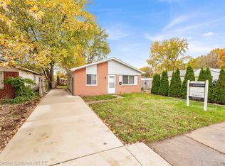 6516 Oak St, Taylor, MI
