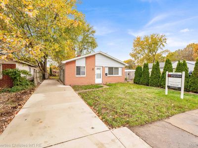 6516 Oak St, Taylor, MI, 48180
