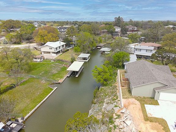 2nd image of 2601 Scenic View Ct