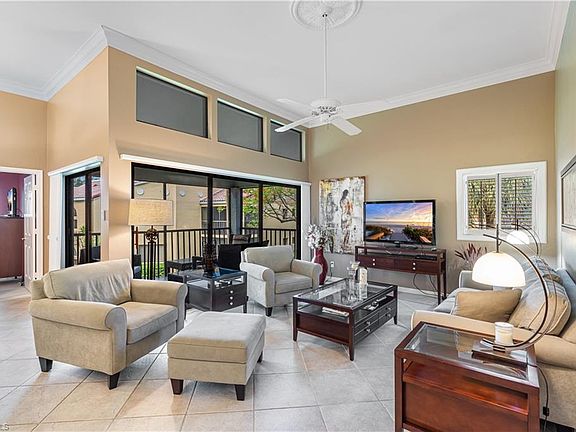 3rd image of 559 Beachwalk Cir #U-201