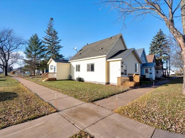 927 Clough Ave, Superior, WI 54880
