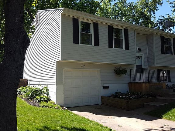 3rd image of 127 Lightner Ln