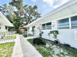 707 SW 5th St #3, Dania, FL 33004