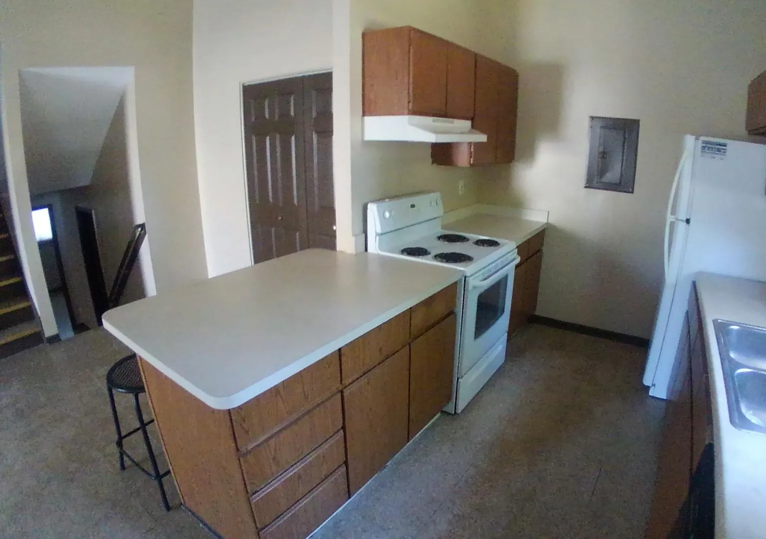 4 bed, 1560 sqft, $2,750 — Photo 2
