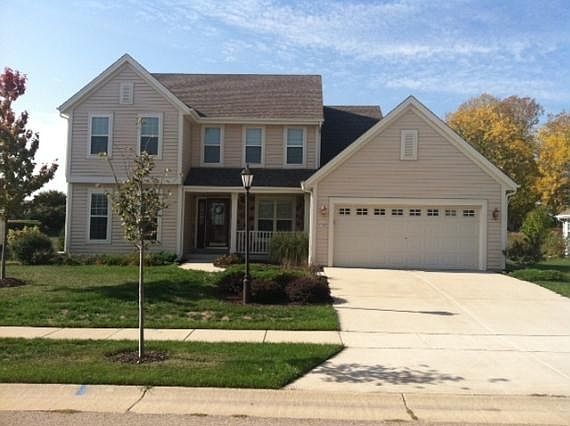 1st image of 1347 Goldfinch Way