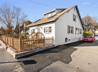 63 Beach Rd, Salisbury, MA 01952