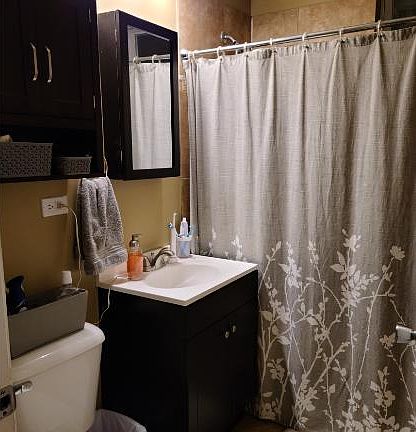 4th image of 3828 N Christiana Ave #2