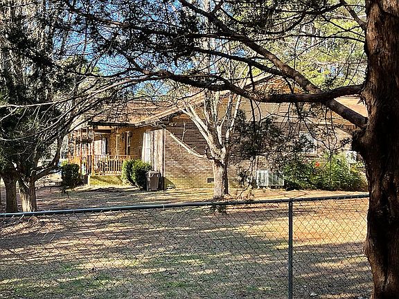 2nd image of 451 Rolling Hills Rd