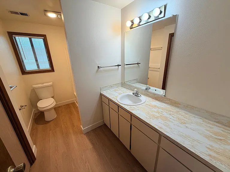4389 Imperial Dr — Photo 18