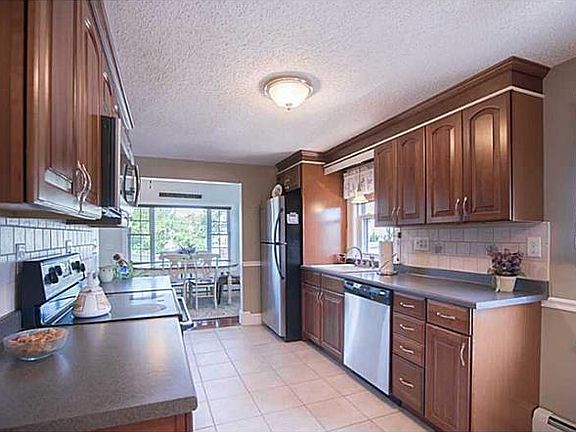 4th image of 21 Brown St