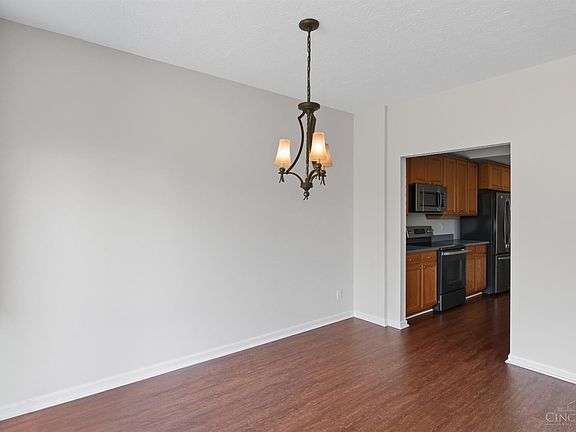5th image of 2413 Buddleia Ct #9-C