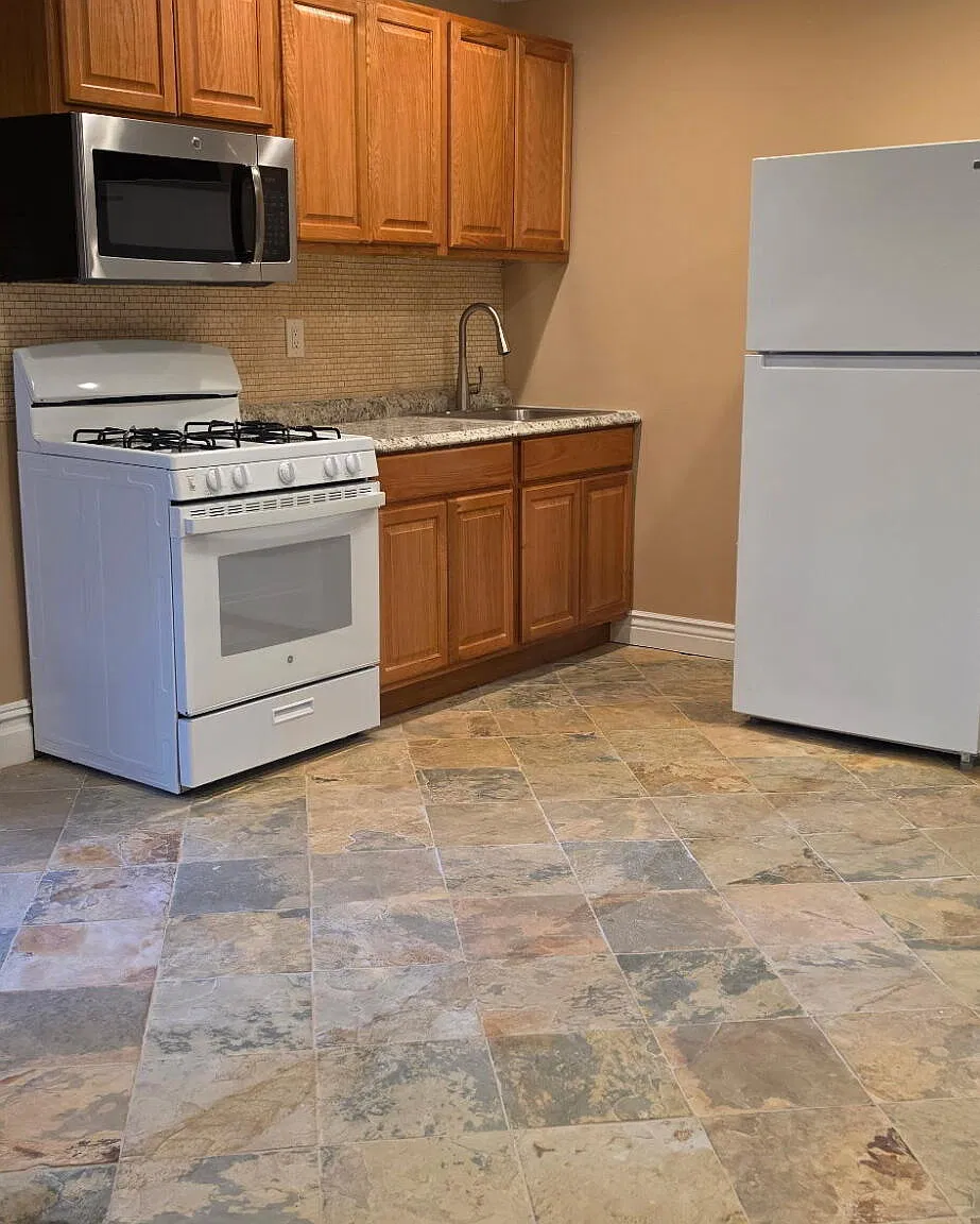 1 bed, 1.0 bath, 570 sqft, $2,000 — Photo 4
