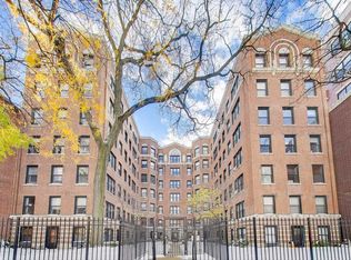 725 W Sheridan Rd APT 10E, Chicago, IL 60613