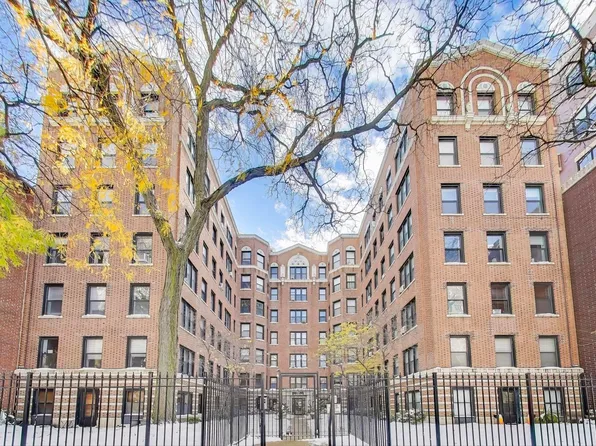 725 W Sheridan Rd APT 10E, Chicago, IL 60613