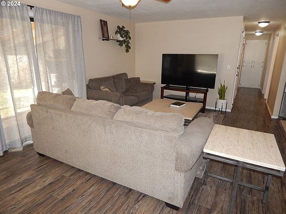 3rd image of 808 Killingsworth Ave