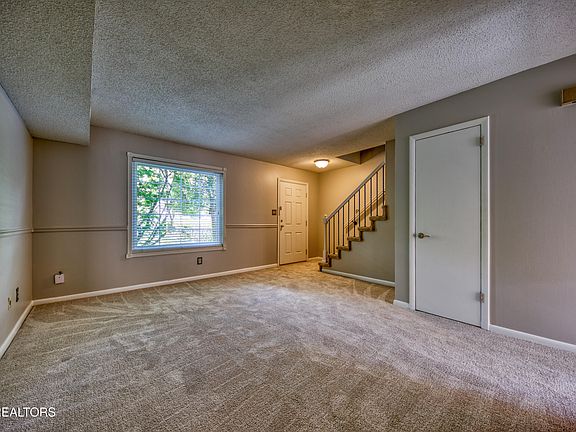 5th image of 7914 Gleason Dr APT 1025