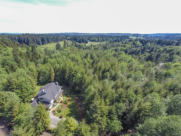 4th image of 27328 Balmoral Pl NE
