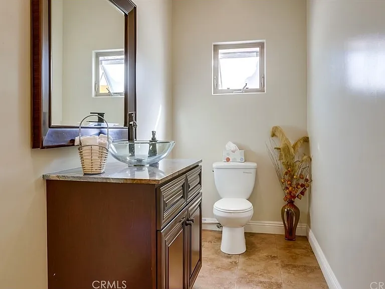 12525 Miranda St — Photo 10