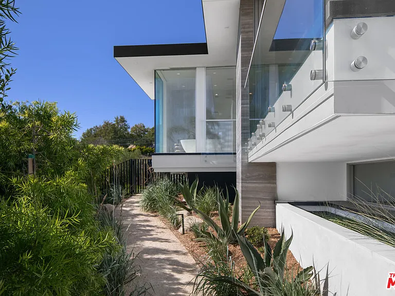 26946 Pacific Coast Hwy — Photo 29
