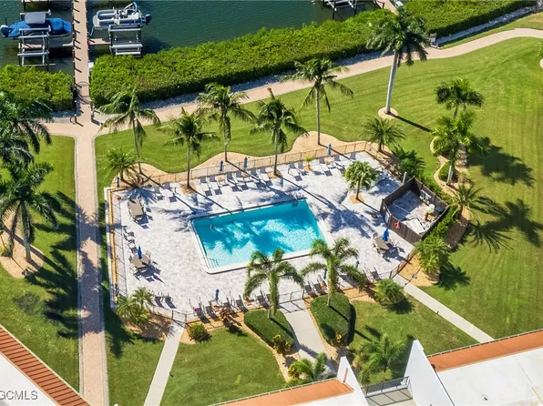 226 3rd St APT 111, Bonita Springs, FL 34134