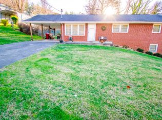 1416 Meadowbrook Dr, Johnson City, TN 37604