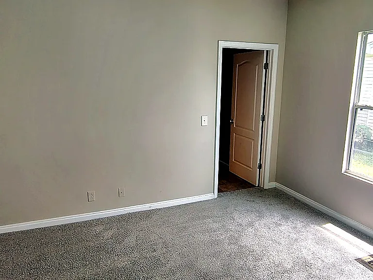 807 Stockell St — Photo 10