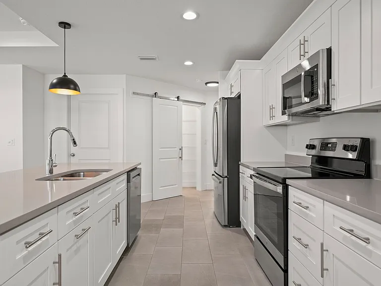 1392 San Cristobal Ave — Photo 2