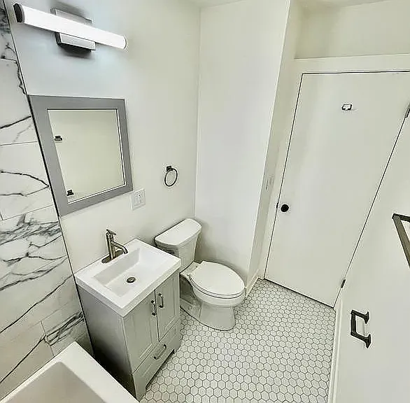 4628 N Winchester Ave #3W — Photo 11