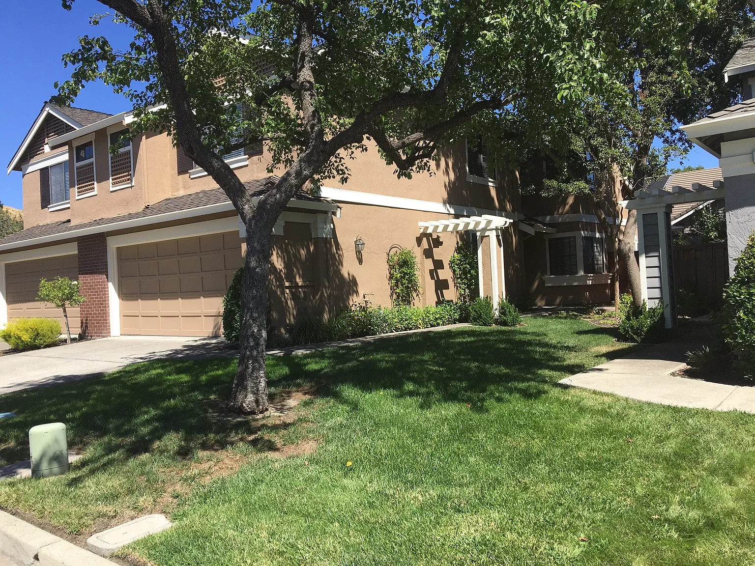 4 Garden View Ct photo 1