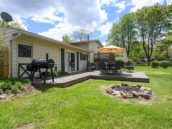 4th image of 3947 Morley Dr