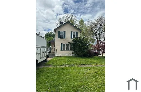 1307 W 6th St photo 1