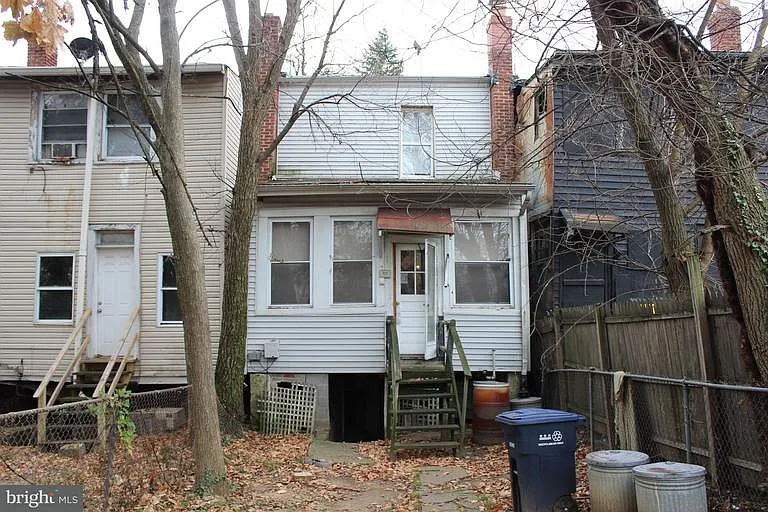 927 Kennedy St NW photo 1