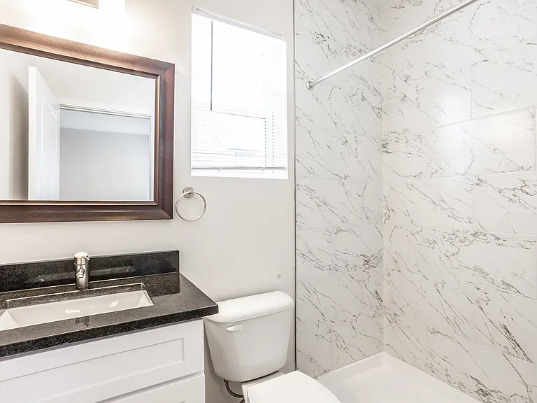 726 Parkway Ave — Photo 18