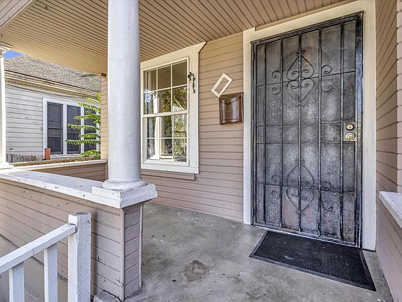 4th image of 1481 Pomona Ave
