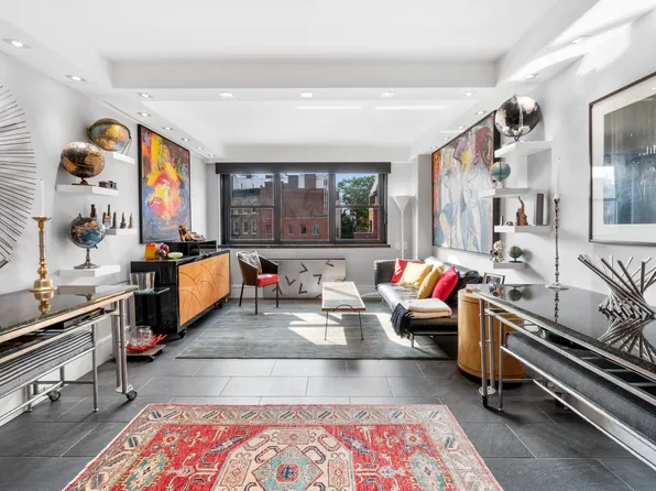 15 Charles Street image 1 of 9