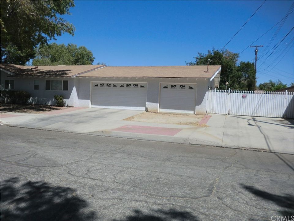 1st image of 540 W Avenue J9