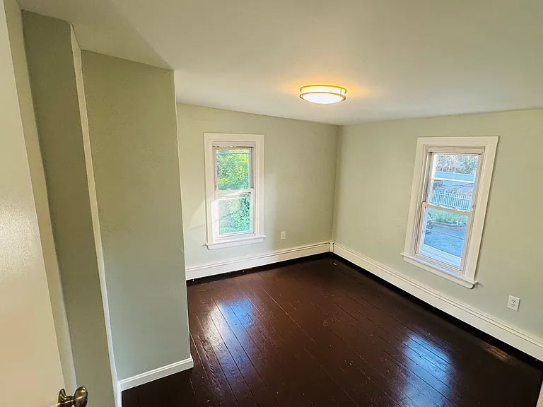 1196 Main St — Photo 6