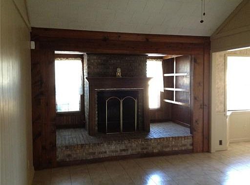 2nd image of 22235 Derrick Rd