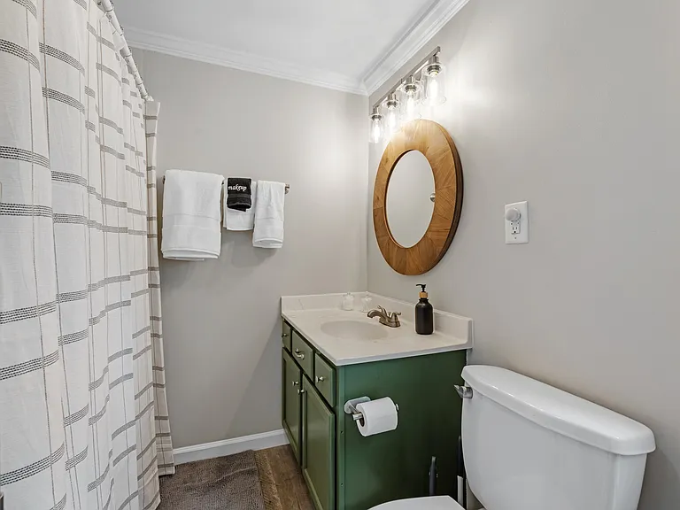 242 Park St — Photo 16