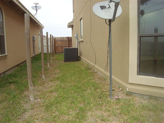2nd image of 1412 W McKinley Ave