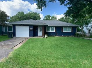 3170 Taft Ave, Groves, TX 77619